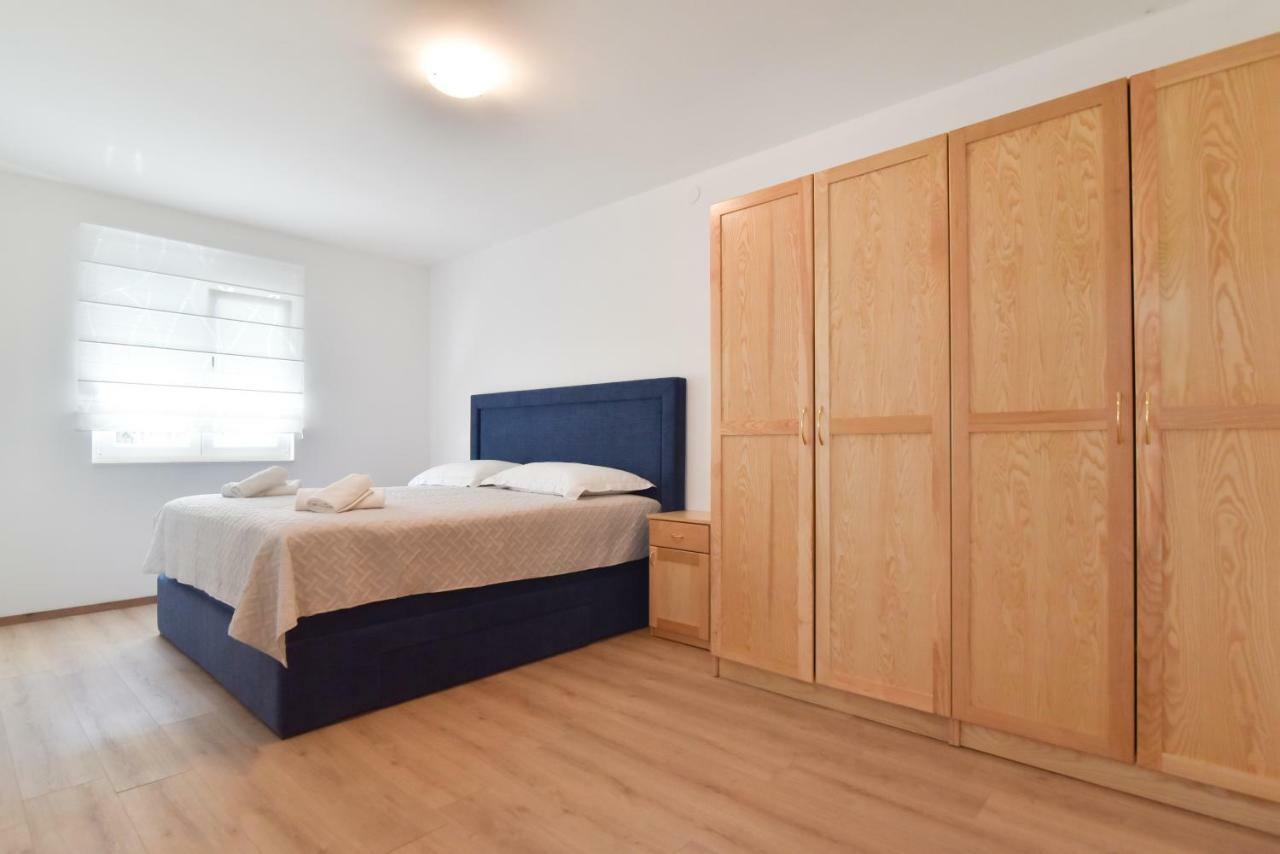 Villa Village Idylle With Heated Pool, Sauna, Jacuzzy And Private Parking Sukošan エクステリア 写真