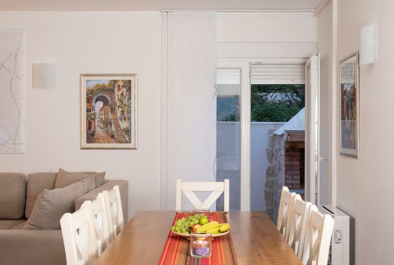 Villa Village Idylle With Heated Pool, Sauna, Jacuzzy And Private Parking Sukošan エクステリア 写真